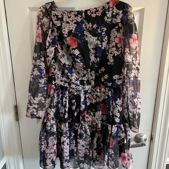 Ieena for Mac Duggal FLORAL PRINT FAUX WRAP LONG SLEEVE MINI DRESS - Picture 6 of 8